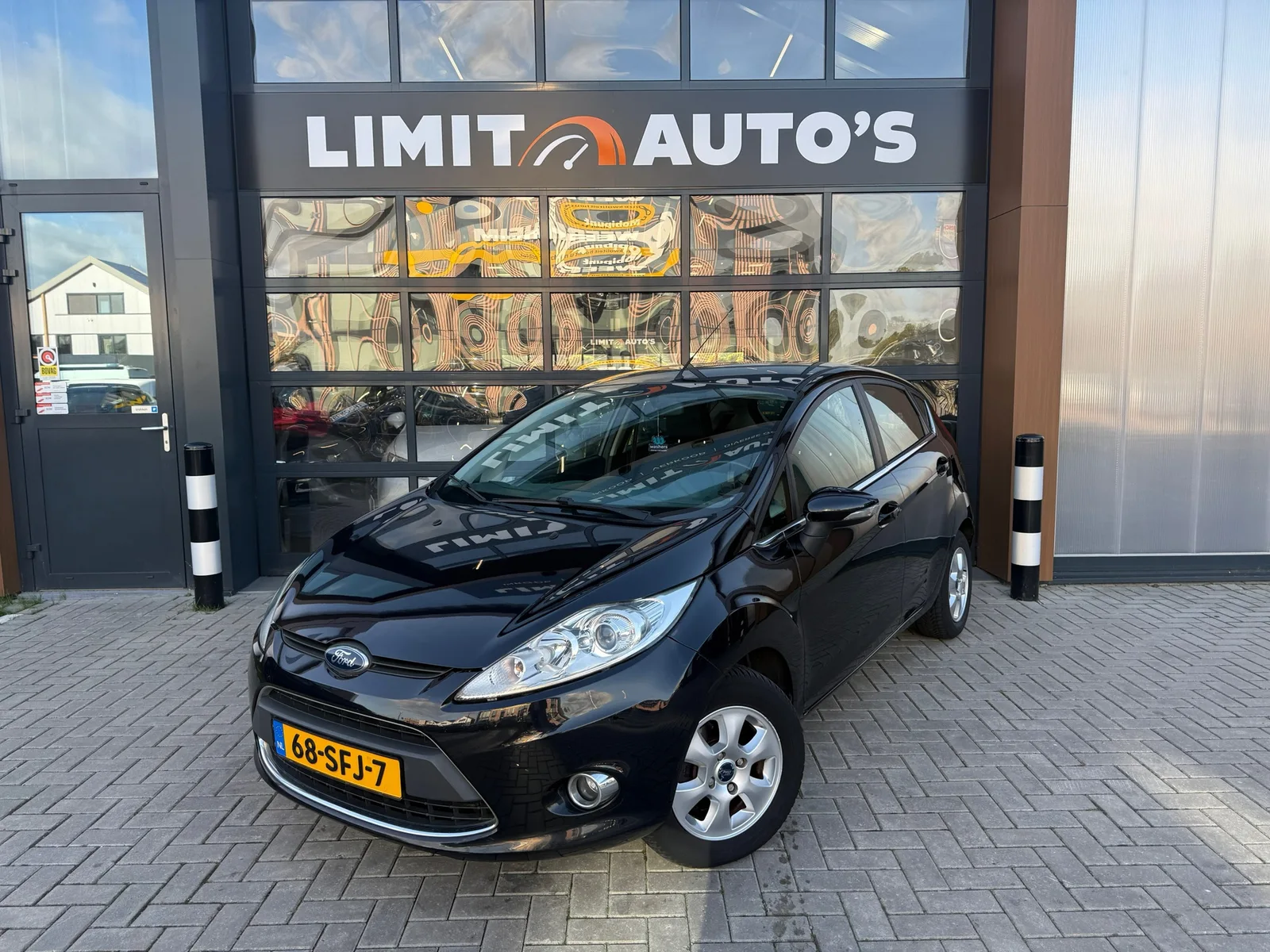 Ford Fiesta (2011) — foto 1