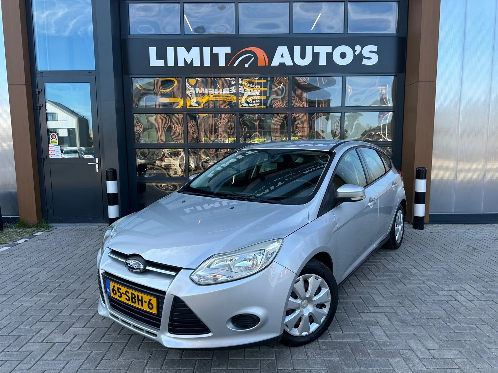 Ford Focus (2011) — foto 1