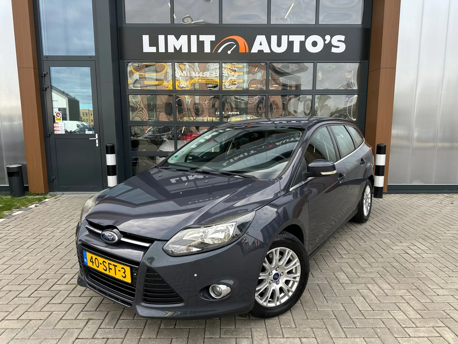 Ford Focus (2011) — foto 1