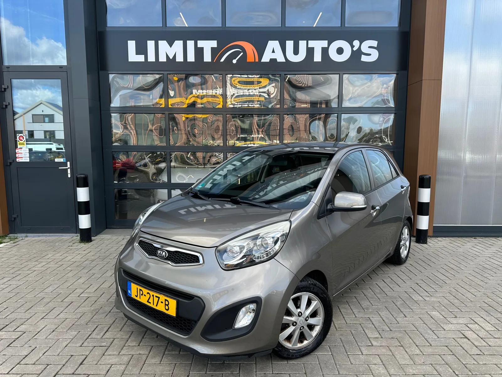 Kia Picanto (2013) — foto 1