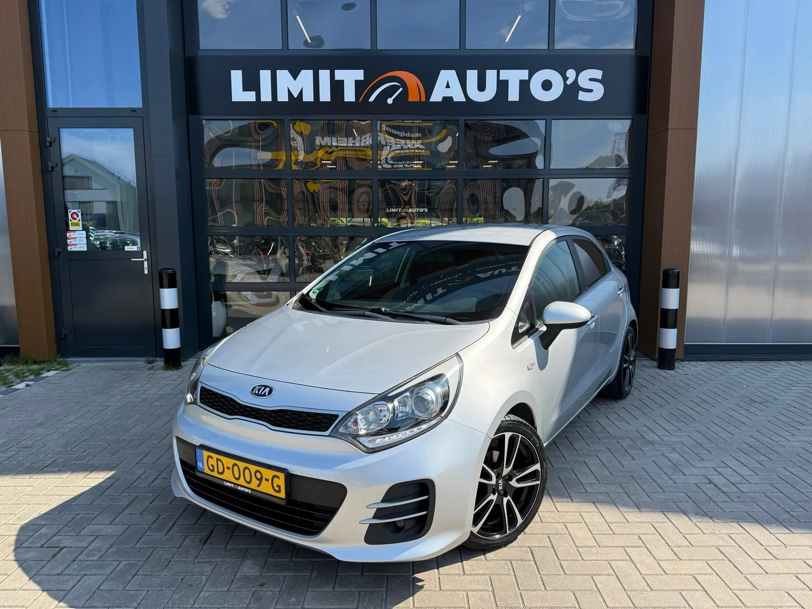 Kia Rio (2015) — foto 1