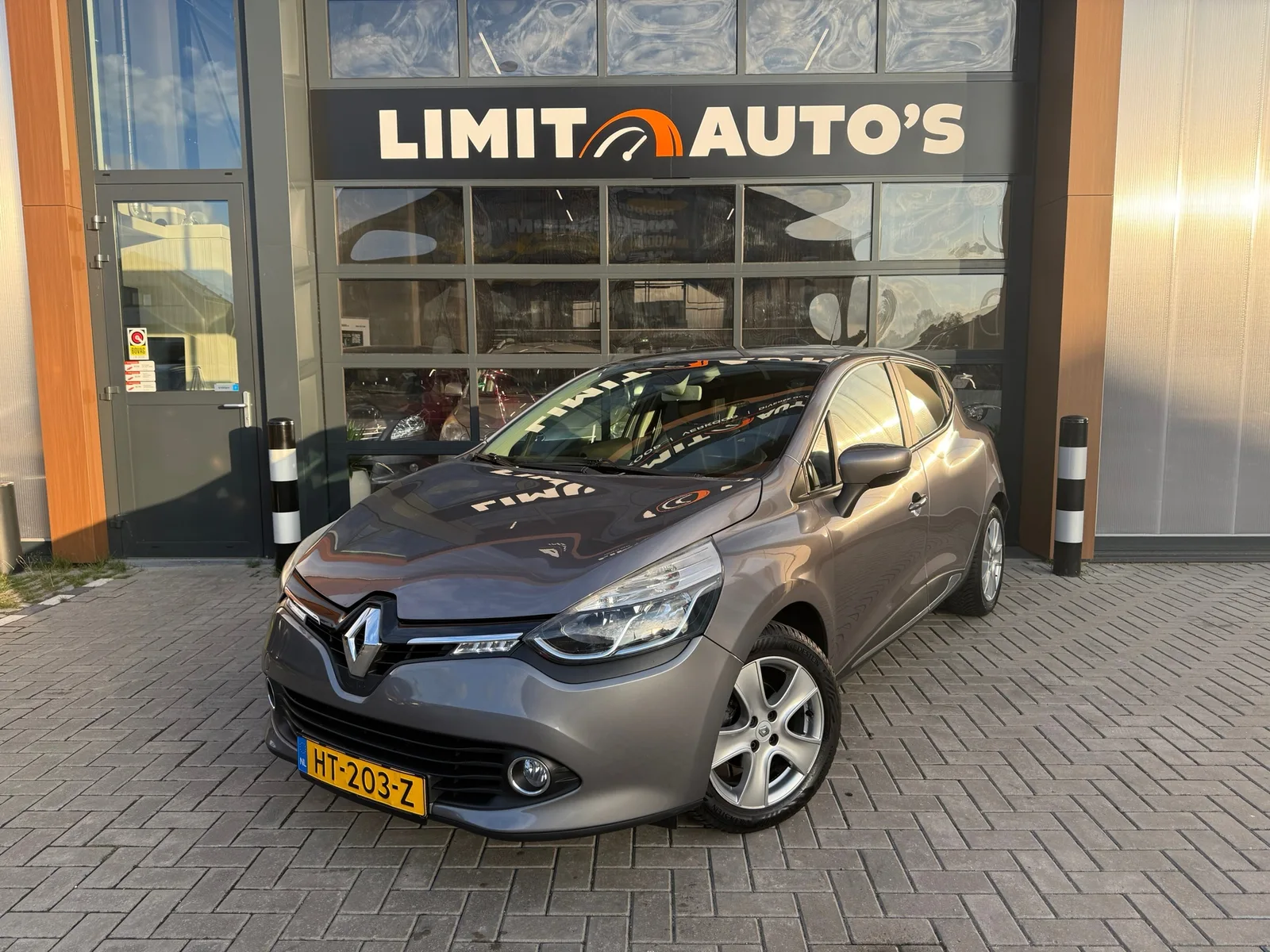 Renault Clio (2015) — foto 1