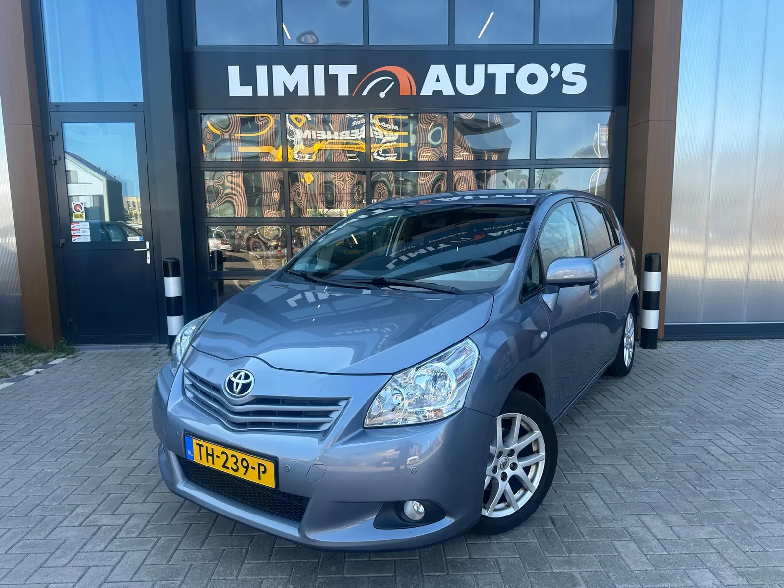 Toyota Verso (2012) — foto 1