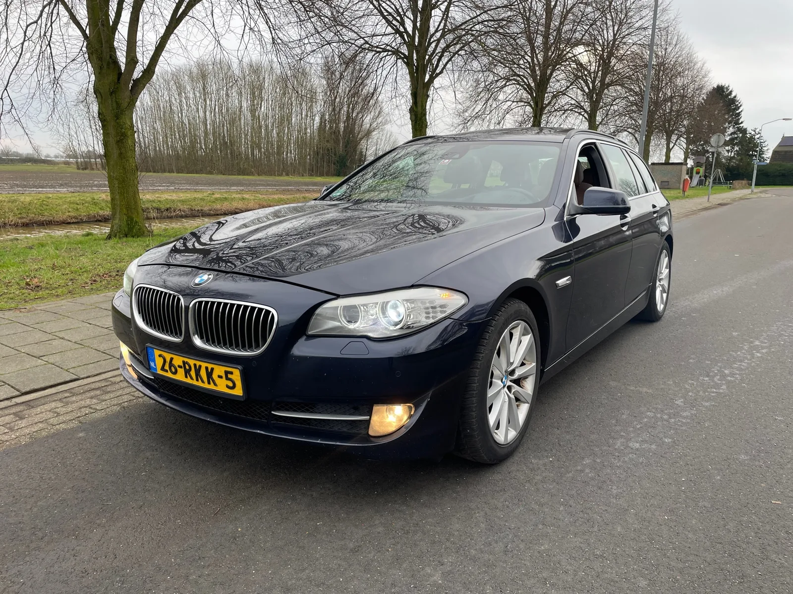 BMW 5-Serie (2011) — foto 1