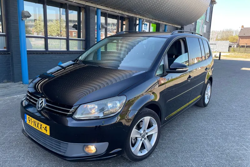 Volkswagen Touran (2011)
