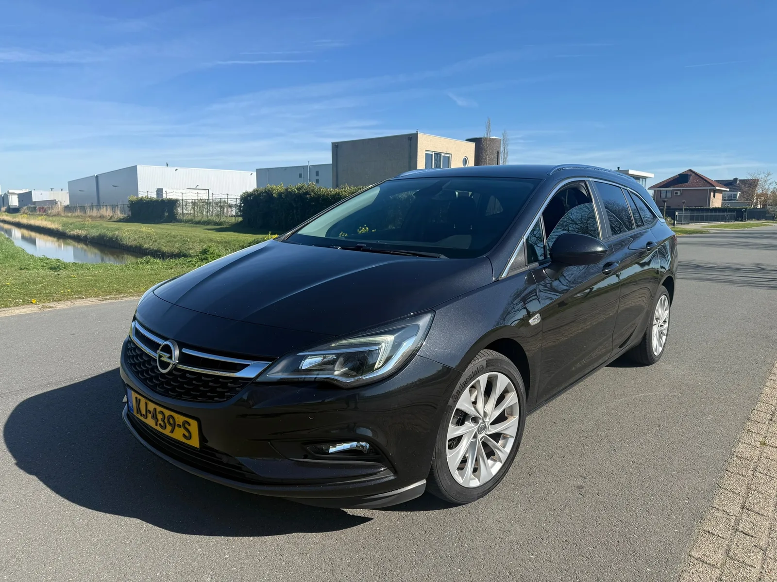 Opel Astra (2016) — foto 1