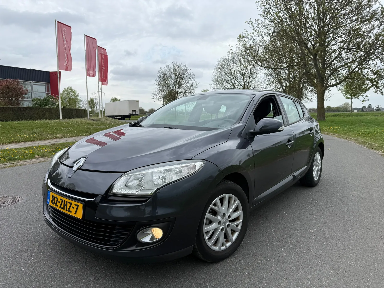 Renault Mégane (2013) — foto 1