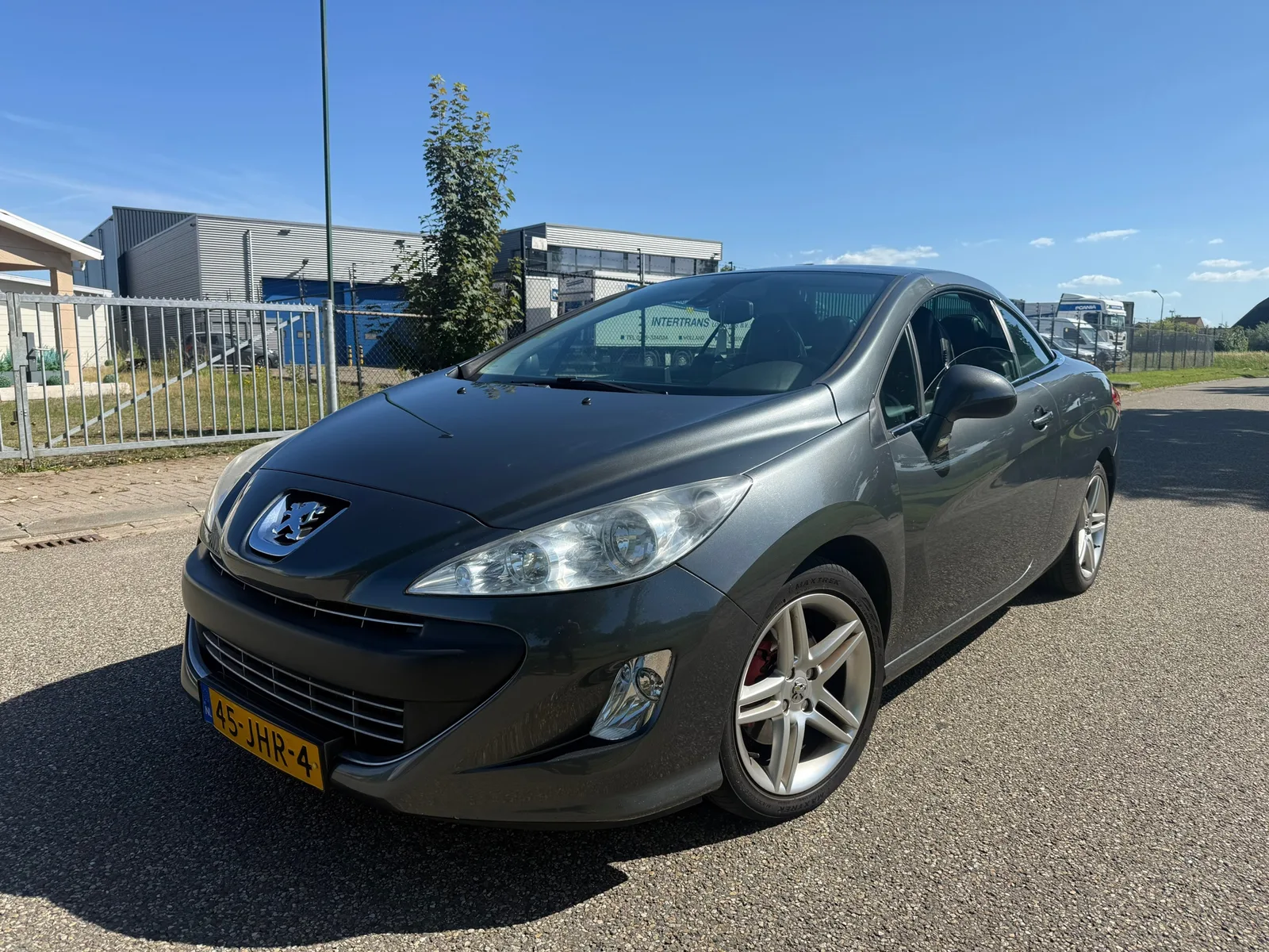 Peugeot 308 (2009) — foto 1