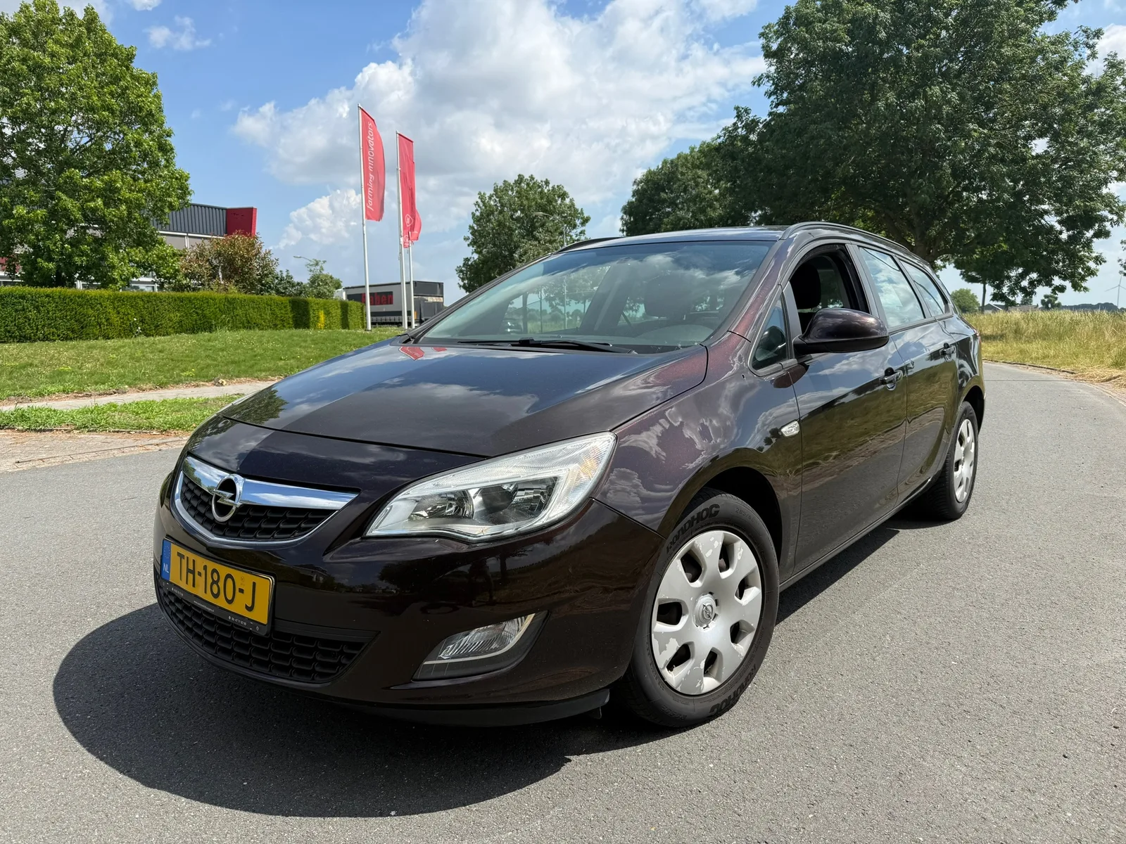Opel Astra (2012) — foto 1