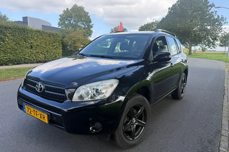 Toyota RAV4 (2006)