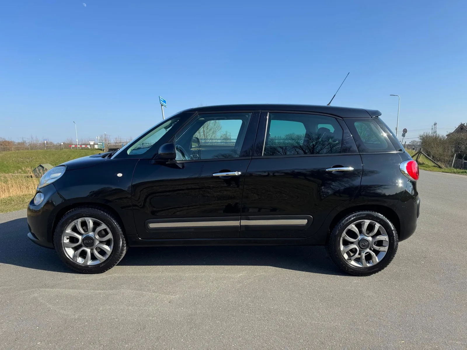 Fiat 500L (2013) — foto 1
