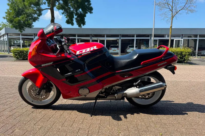 Honda CBR 1000 F (1990)