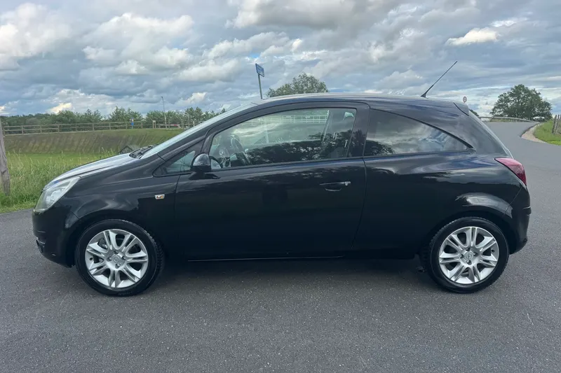 Opel Corsa (2010)