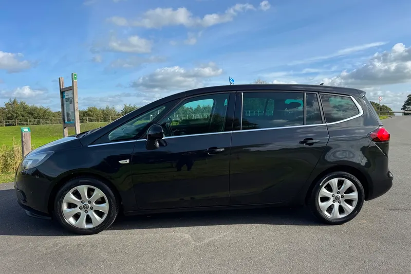 Opel Zafira (2013)