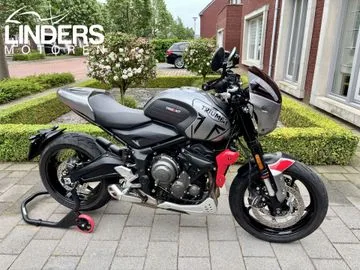 TRIUMPH TRIDENT (2024) — foto 1