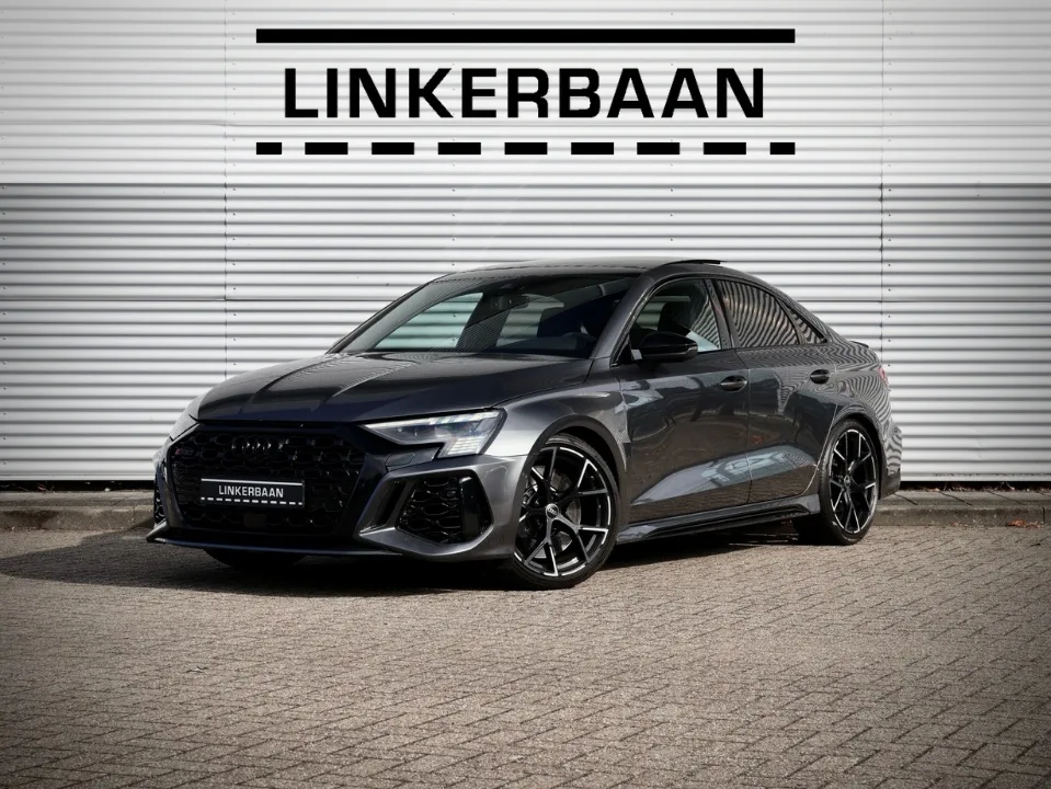 Audi RS 3 (2022) — foto 1