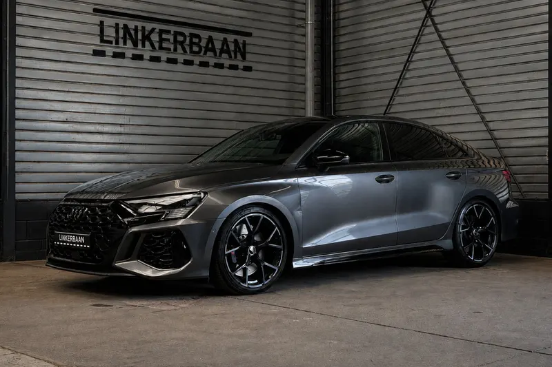 Audi RS3 (2022)