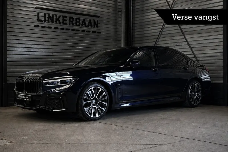 BMW 7 (2021)
