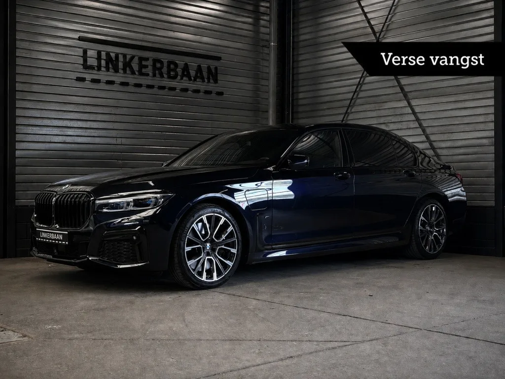 BMW 7 (2021) — foto 1