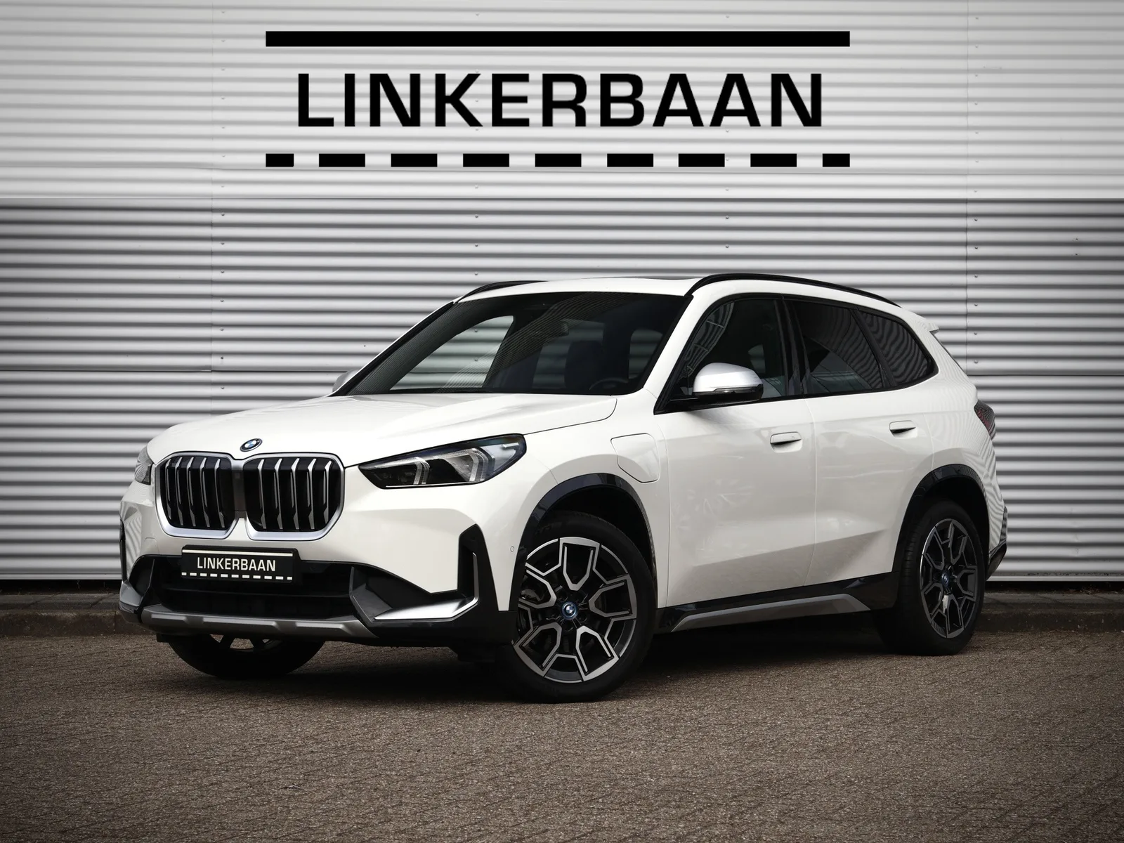 BMW X1 (2024) — foto 1