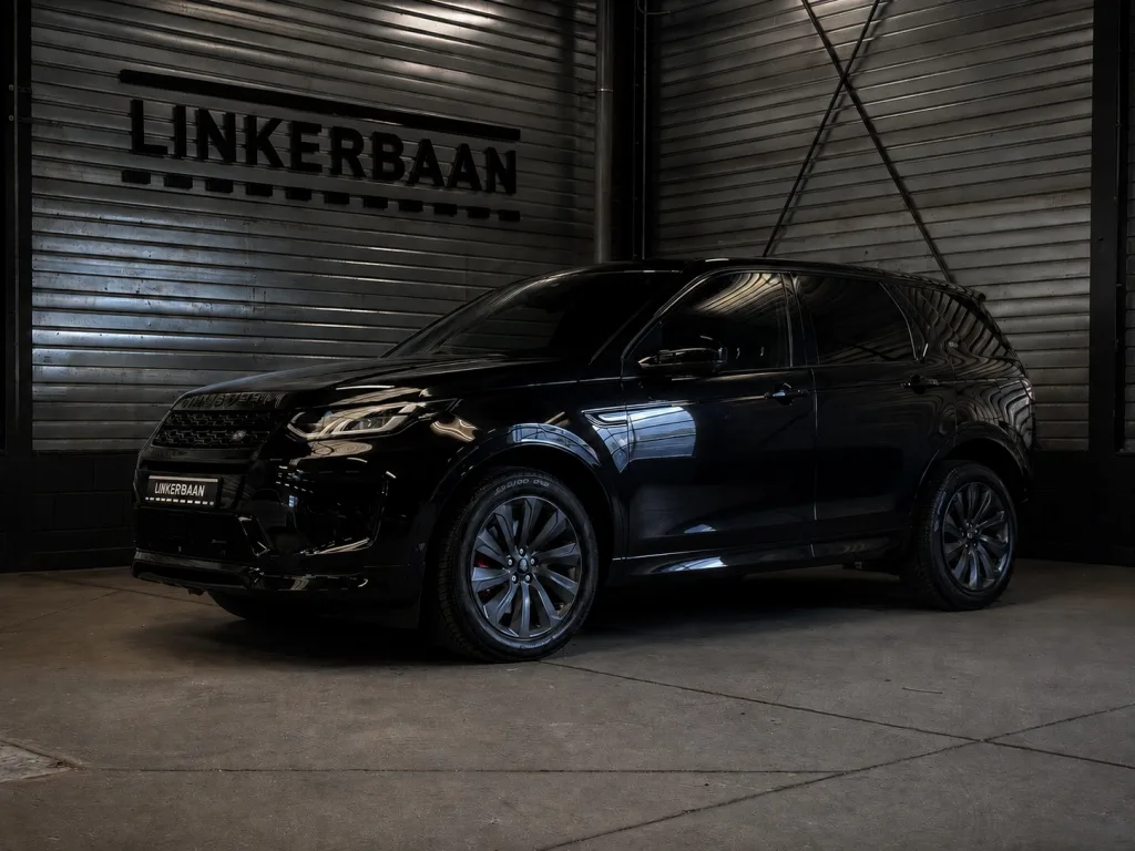 Land Rover Discovery Sport (2022) — foto 1