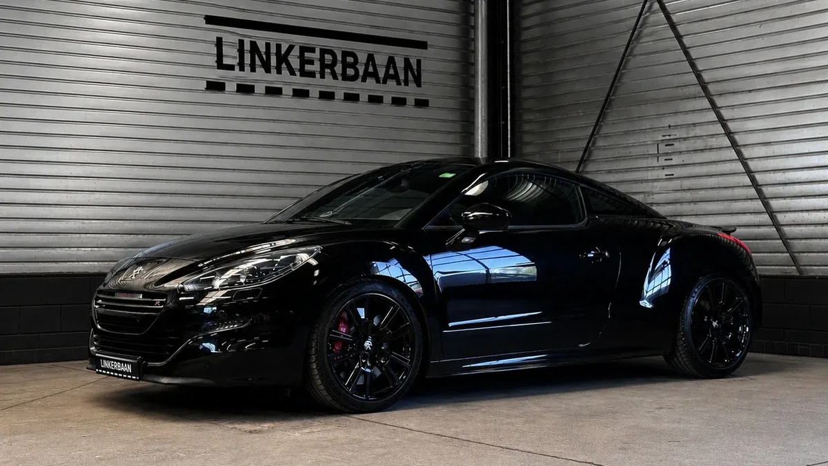 Peugeot RCZ (2015) — foto 1