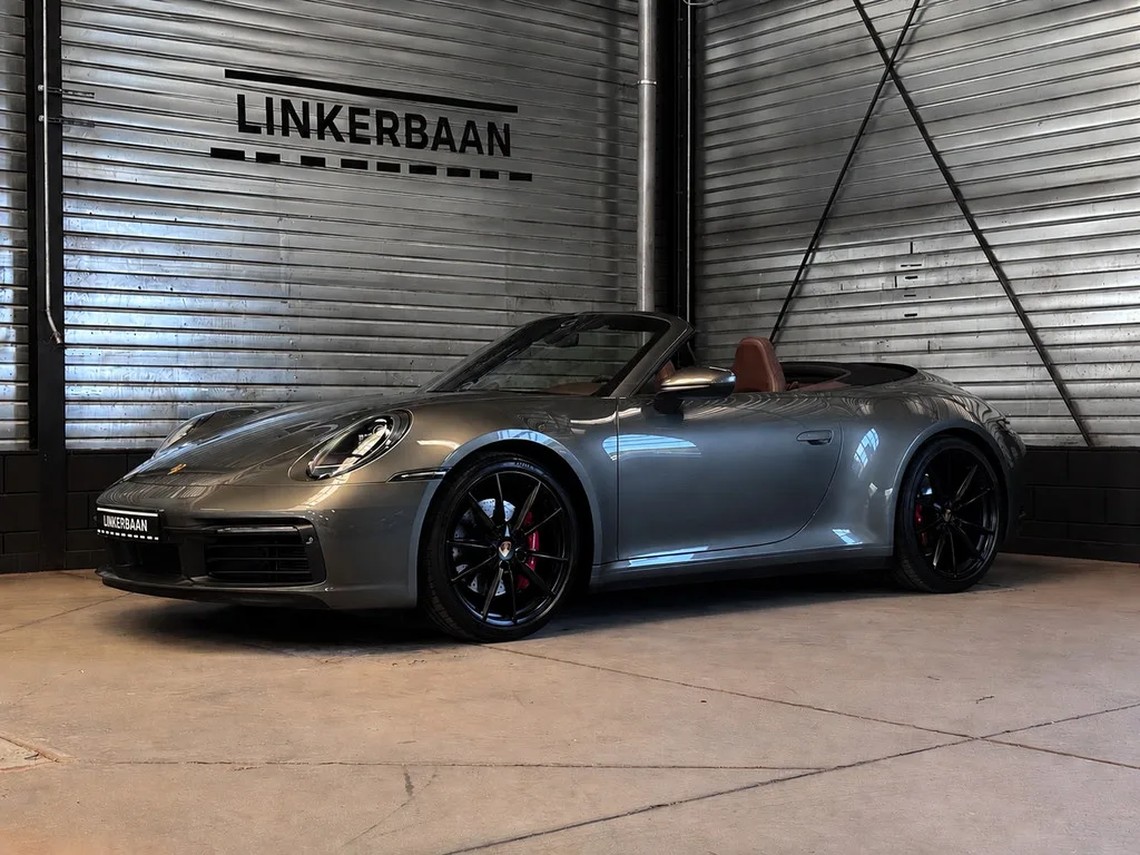 Porsche 911 (2019) — foto 1