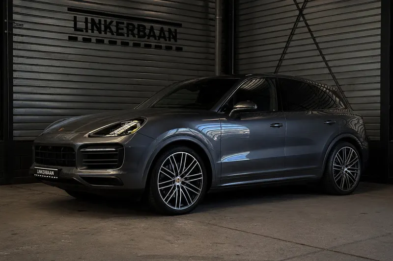 Porsche Cayenne (2021)