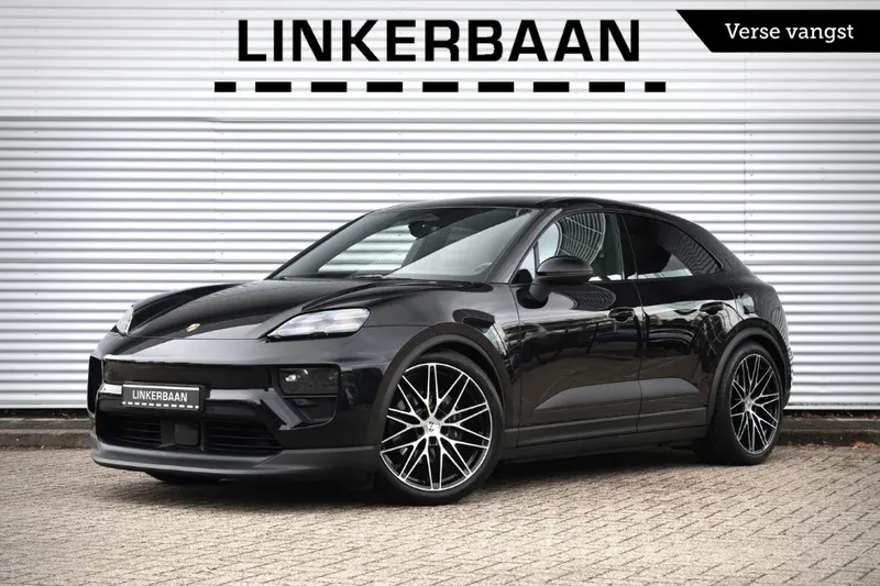 Porsche Macan (2024)