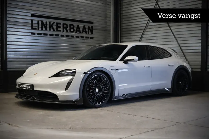 Porsche Taycan (2021)