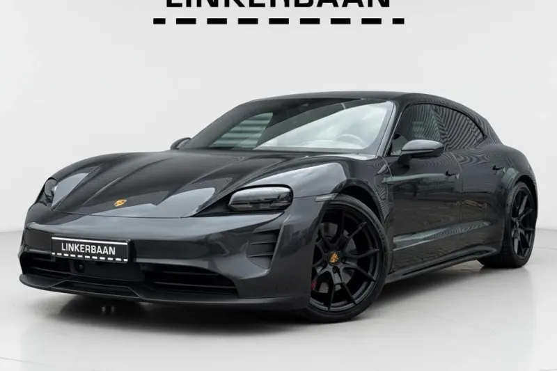Porsche Taycan (2023)