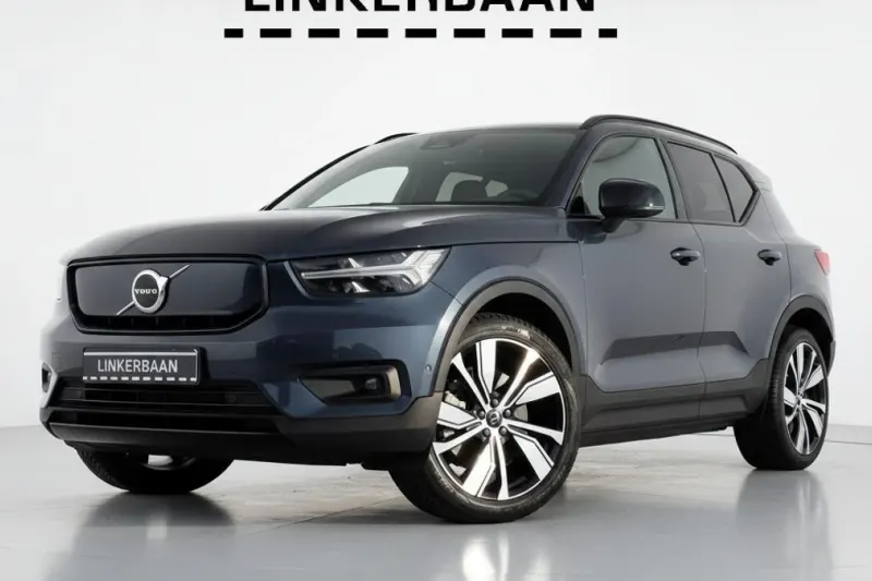 Volvo XC40 (2022)