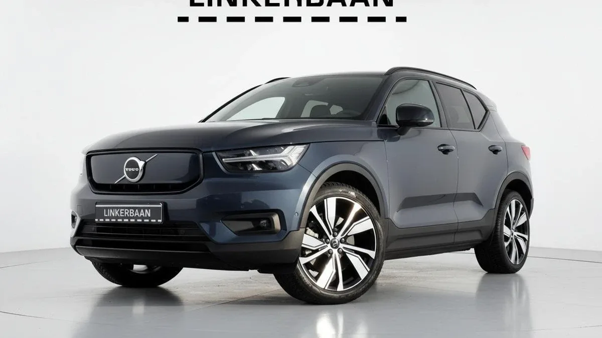 Volvo XC40 (2022) — foto 1