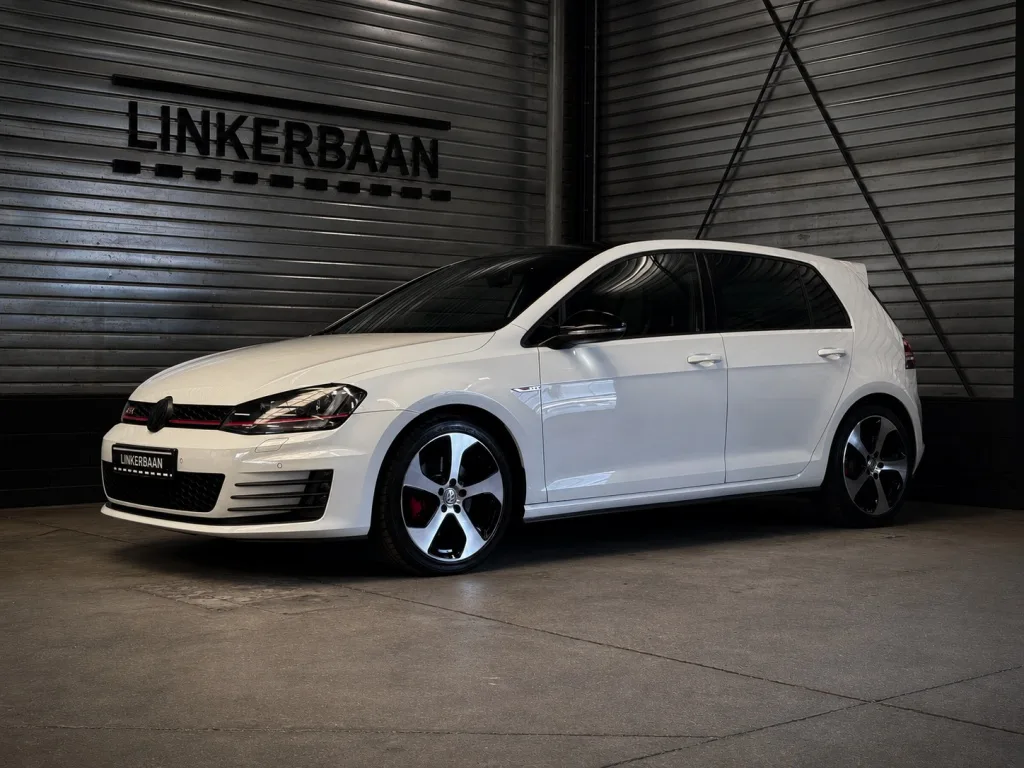 Volkswagen Golf (2014) — foto 1