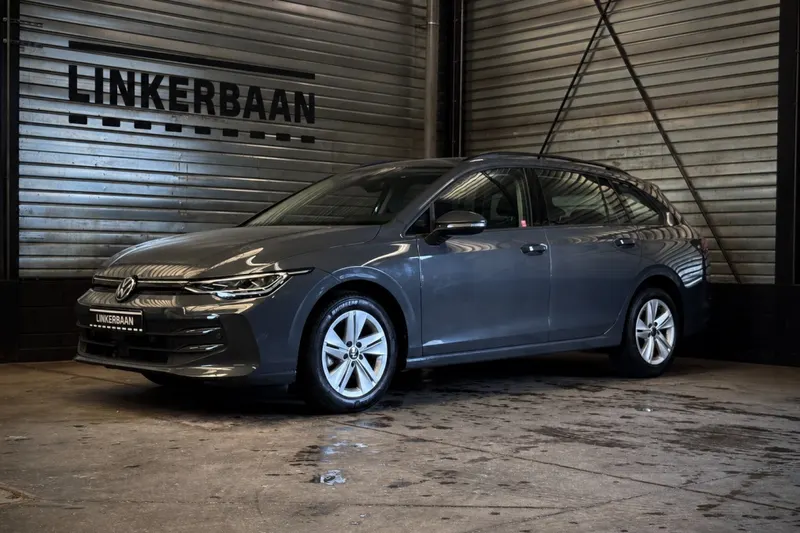 Volkswagen Golf (2025)