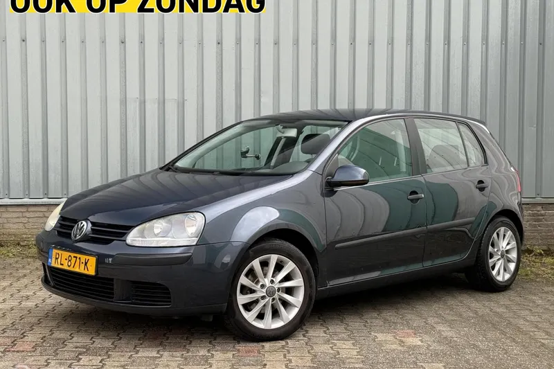 Volkswagen Golf (2004)