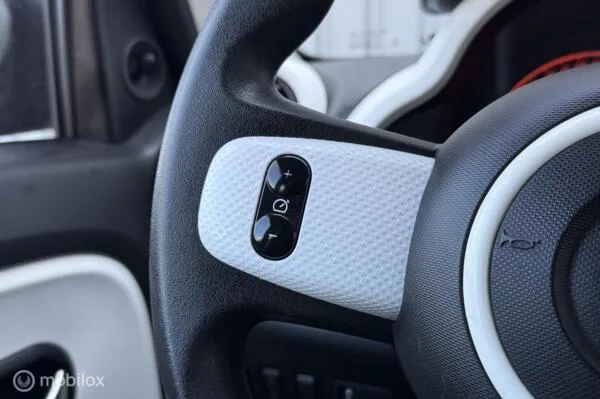Renault Twingo (2017) — foto 1