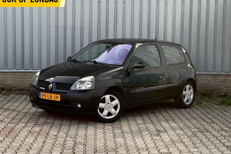 Renault Clio (2002)