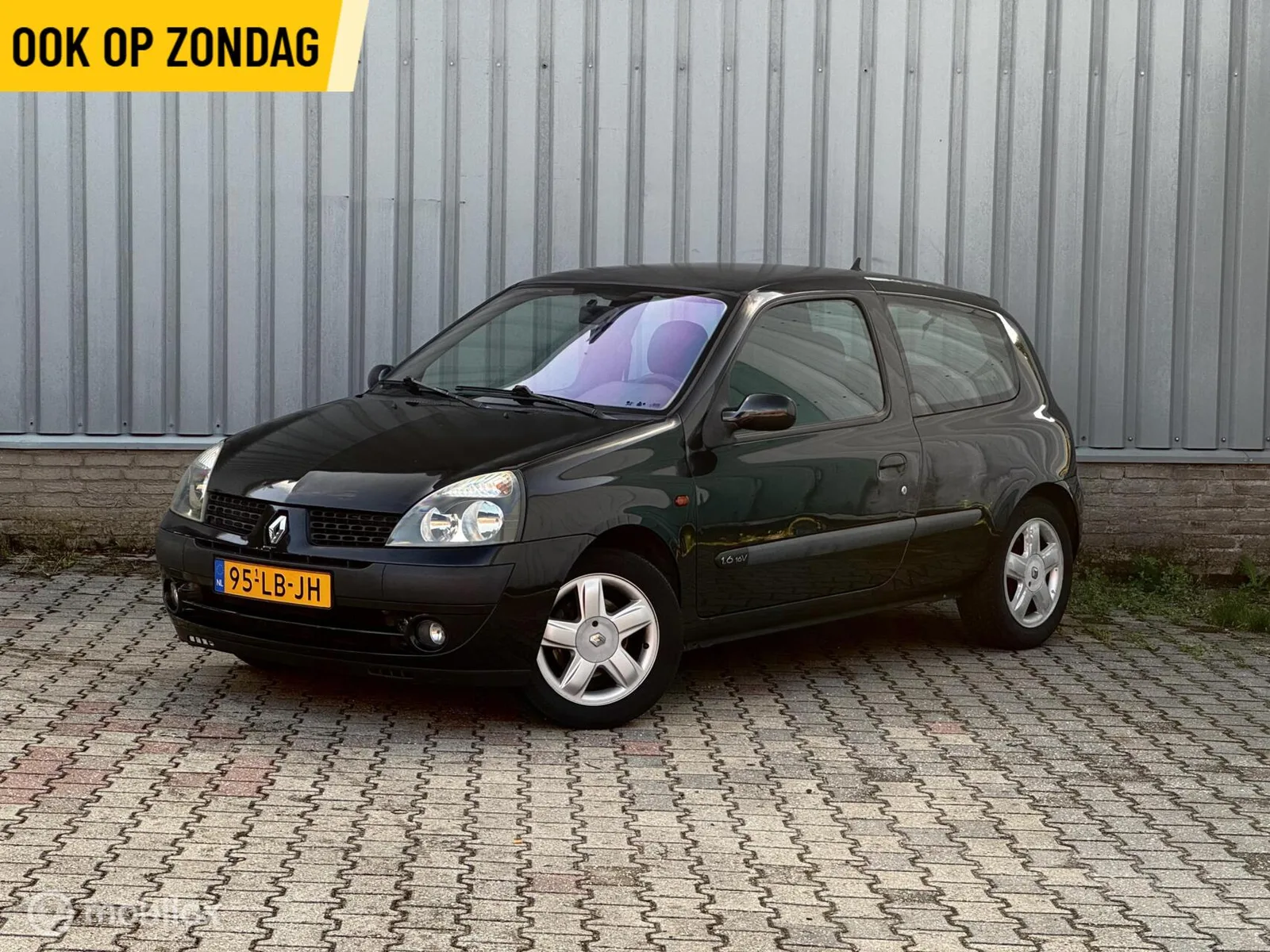 Renault Clio (2002) — foto 1