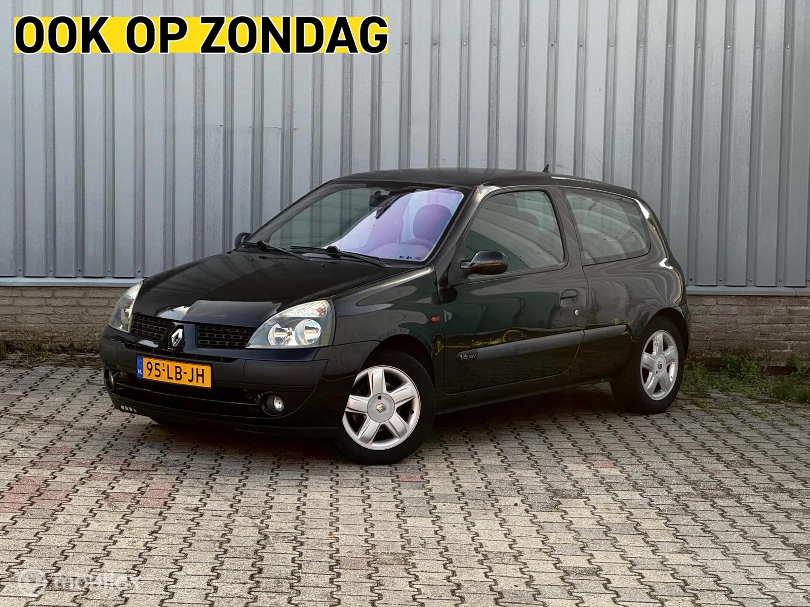 Renault Clio (2002) — foto 1