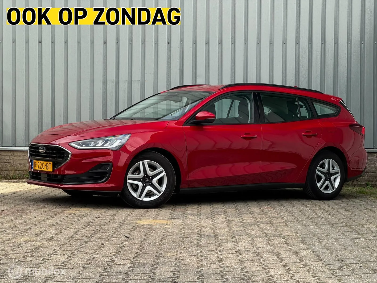 Ford Focus (2022) — foto 1