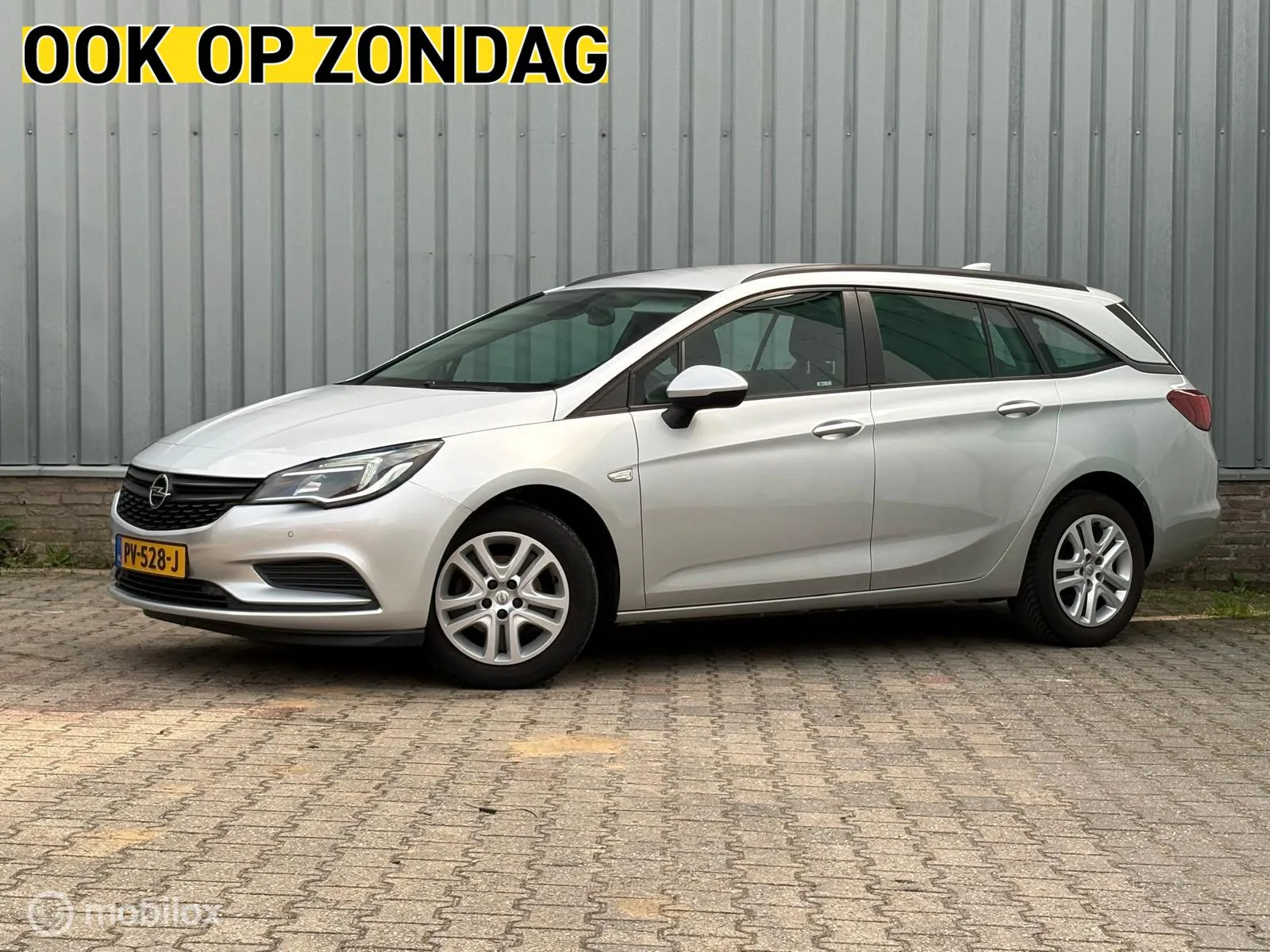 Opel Astra (2017) — foto 1