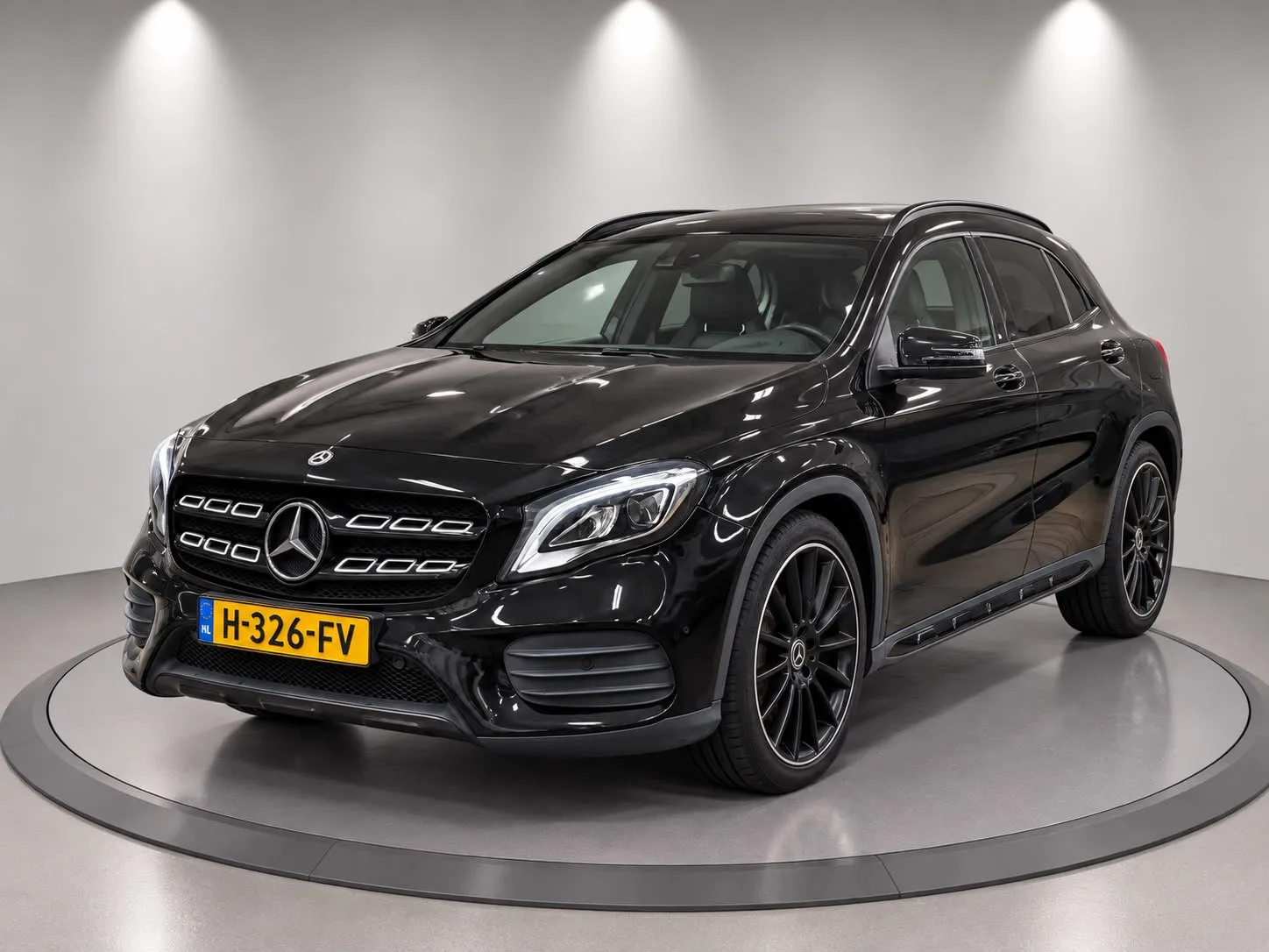 Mercedes-Benz GLA-Klasse (2017) — foto 1