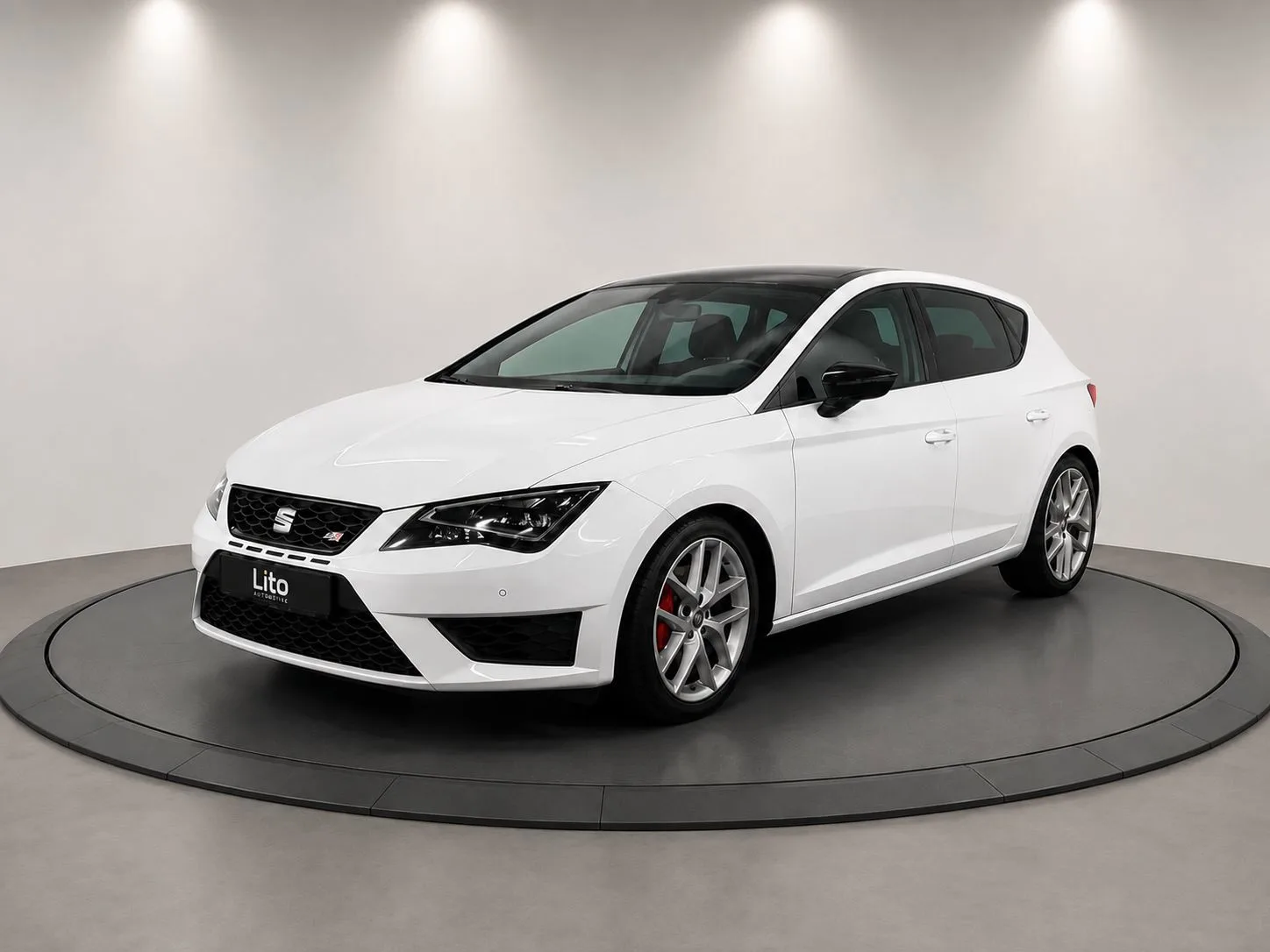 SEAT Leon (2015) — foto 1
