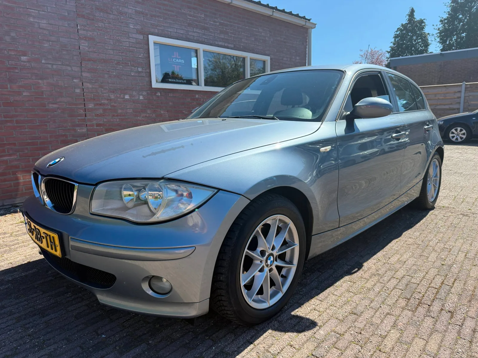 BMW 1-Serie (2005) — foto 1