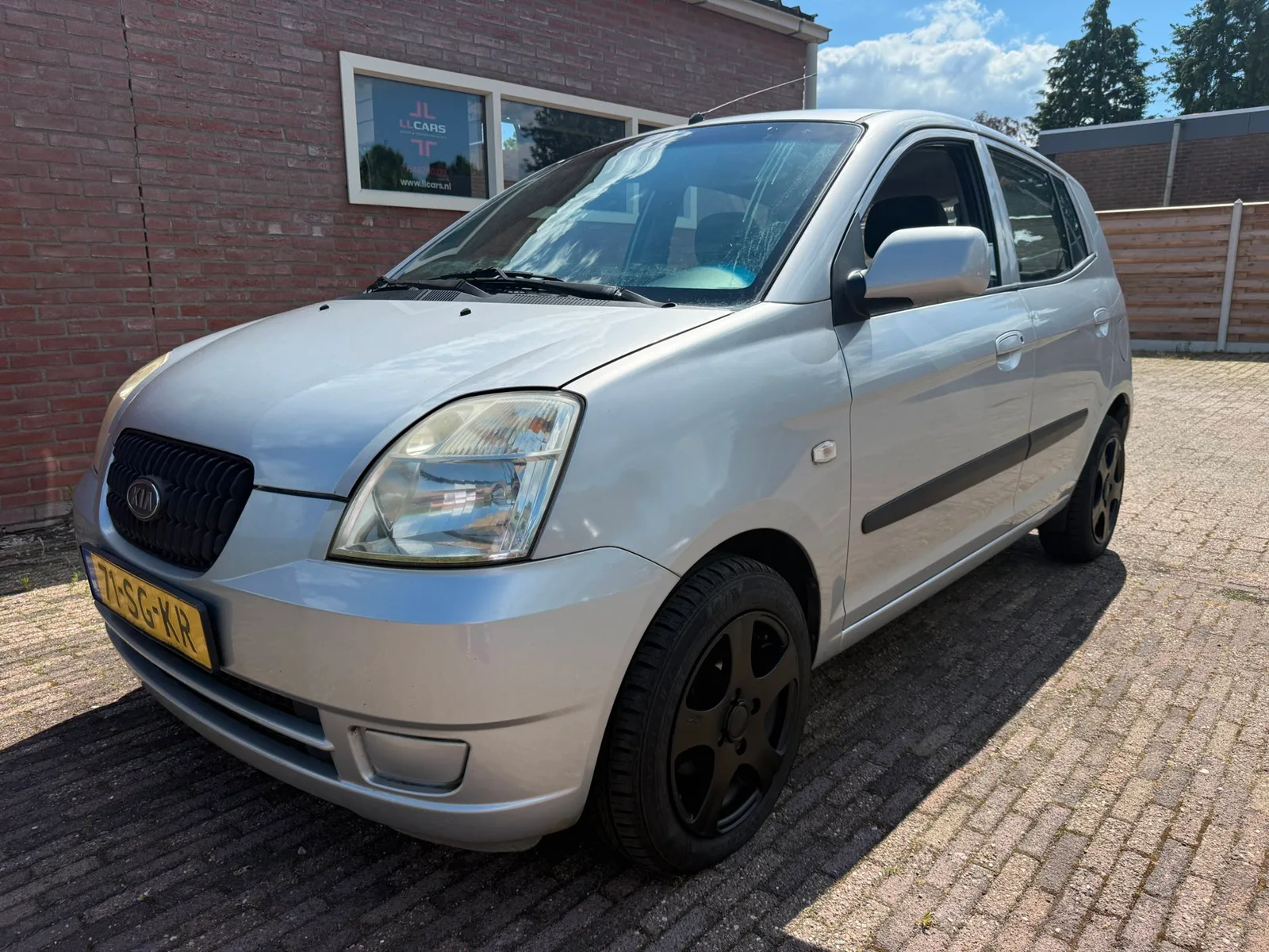 Kia Picanto (2005) — foto 1