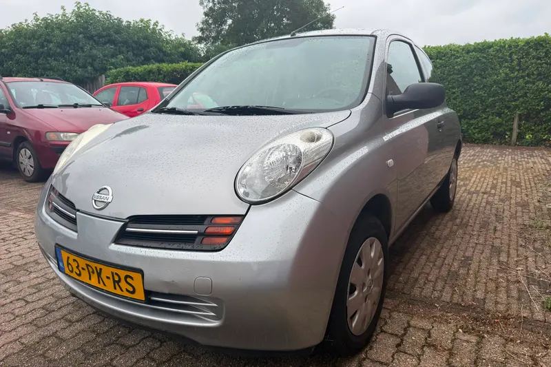 Nissan Micra (2004)