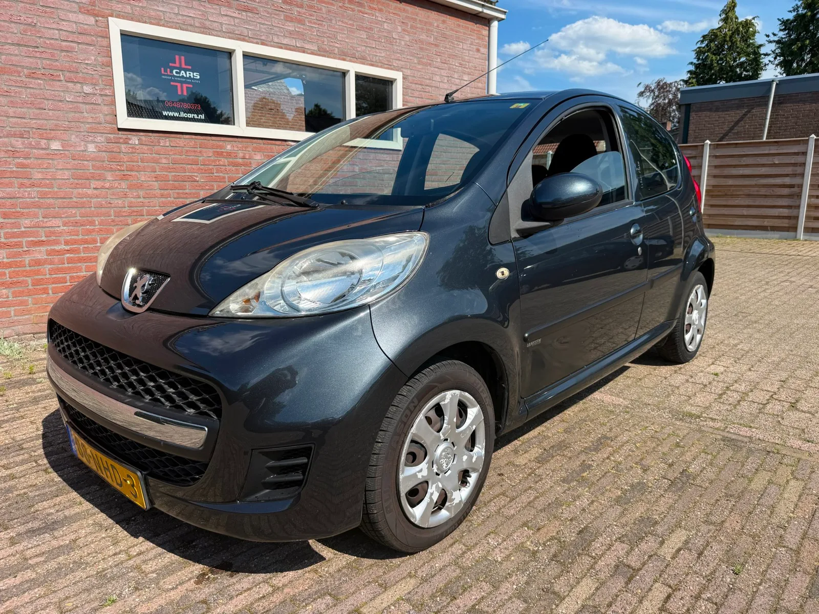 Peugeot 107 (2010) — foto 1