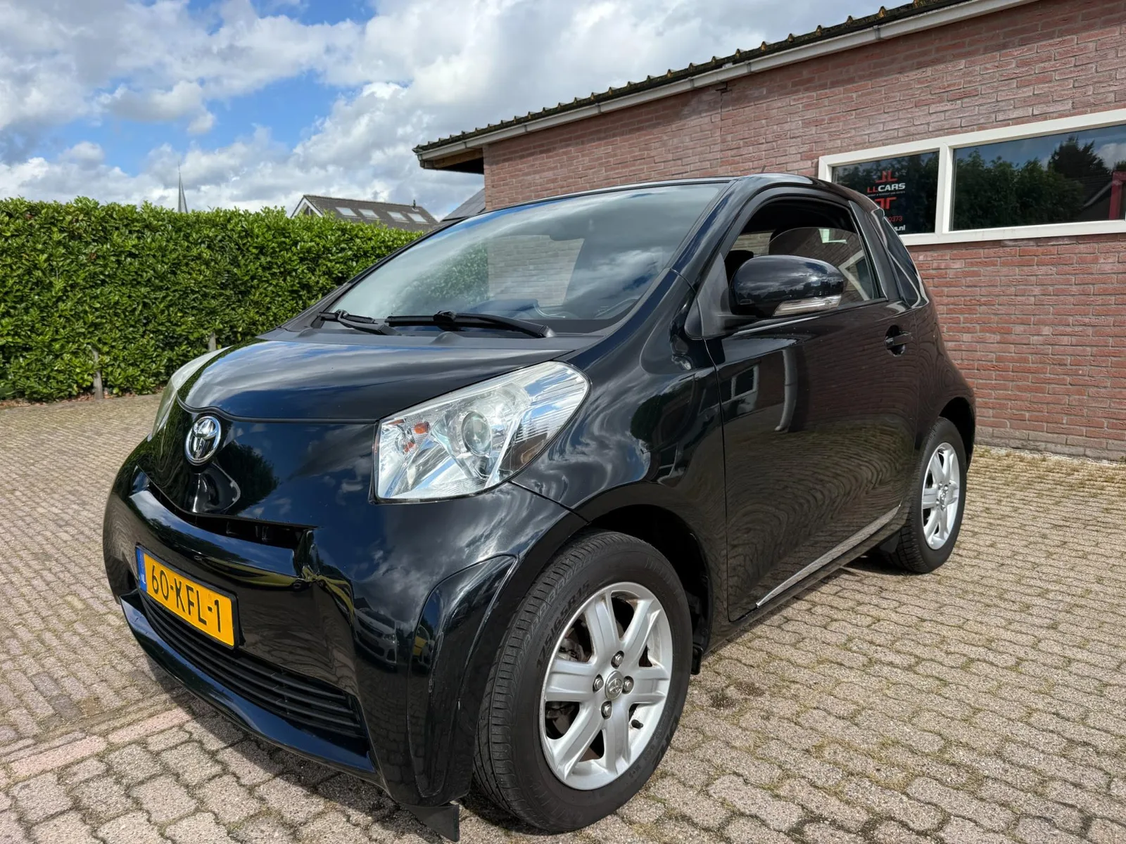 Toyota IQ (2009) — foto 1