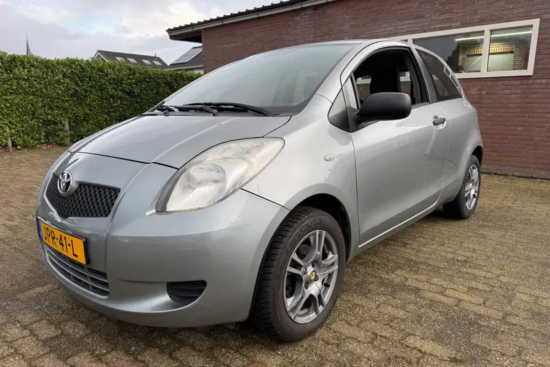 Toyota Yaris (2007)